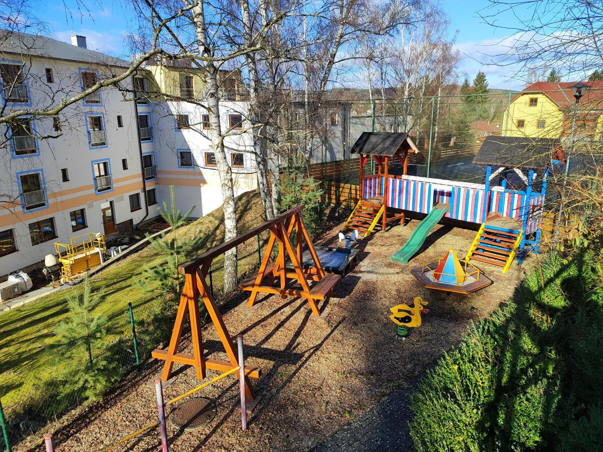 Chaty Kolodeje - Ubytovani U Reky V Soukromem Arealu-Orange Kolodeje nad Luznici Exterior foto
