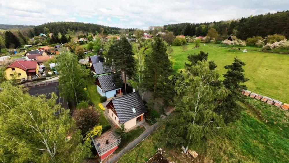 Chaty Kolodeje - Ubytovani U Reky V Soukromem Arealu-Orange Kolodeje nad Luznici Exterior foto